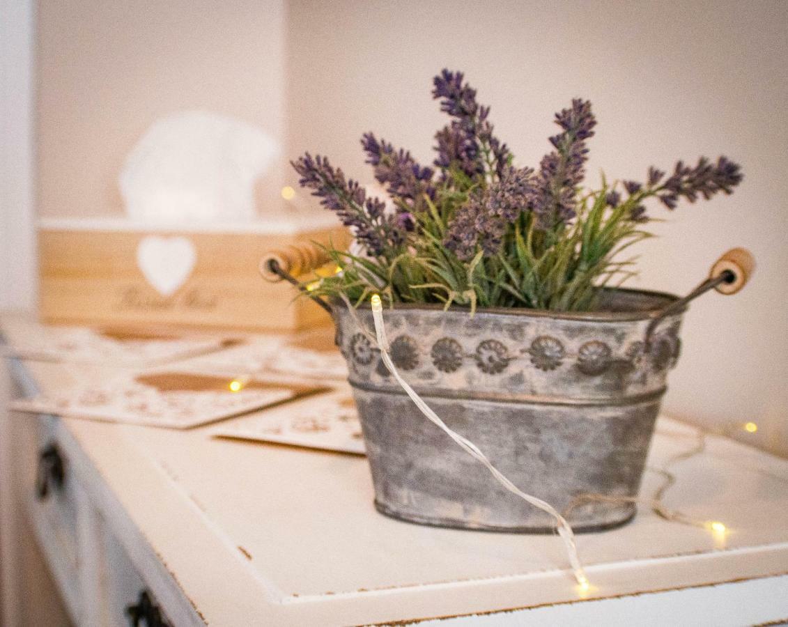 Feliz Apartman Gyula Exteriér fotografie
