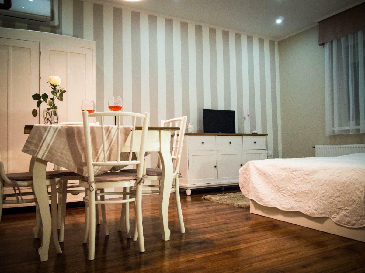 Feliz Apartman Gyula Exteriér fotografie