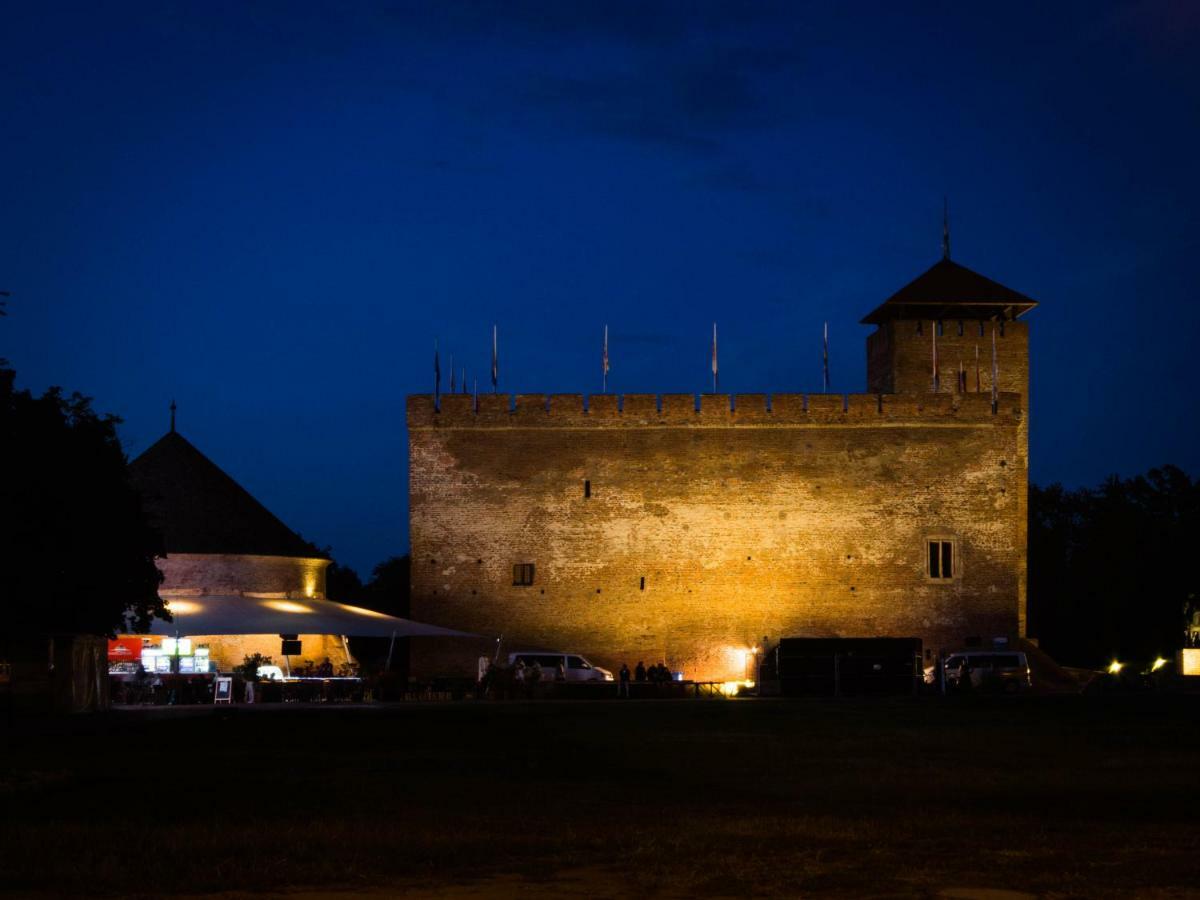 Feliz Apartman Gyula Exteriér fotografie