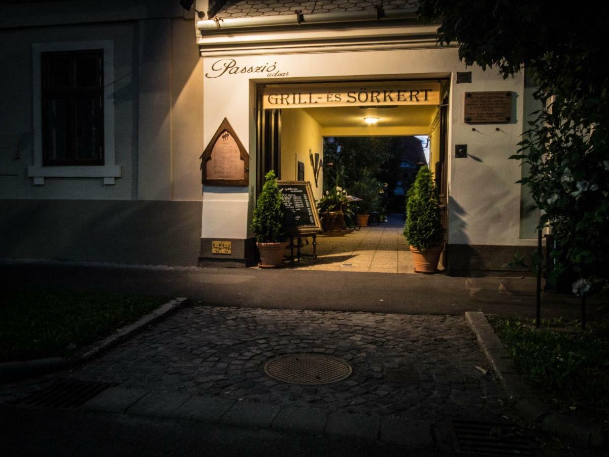 Feliz Apartman Gyula Exteriér fotografie