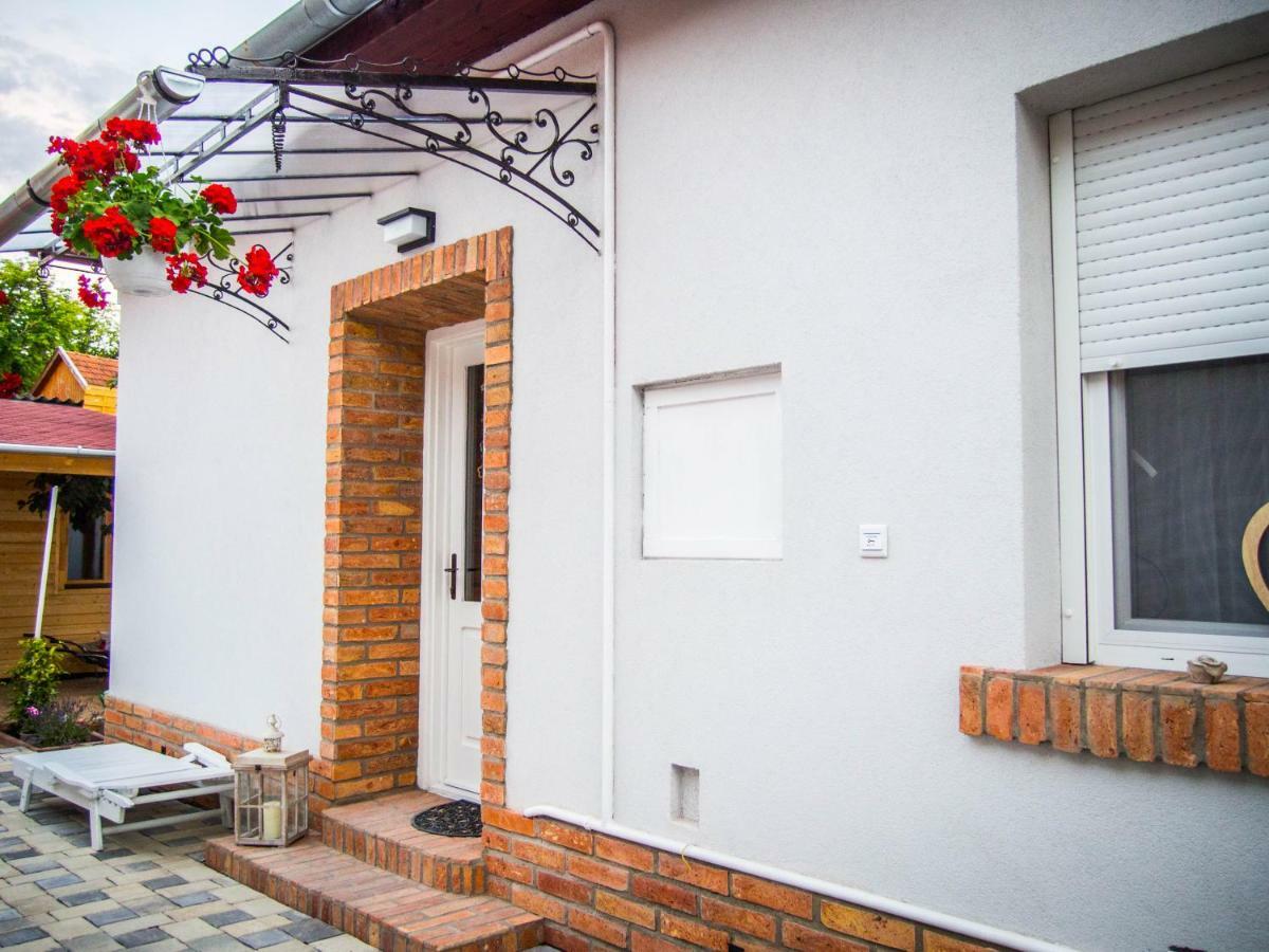 Feliz Apartman Gyula Exteriér fotografie